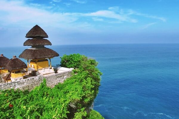 Bali Volcano, Uluwatu Temple Tour